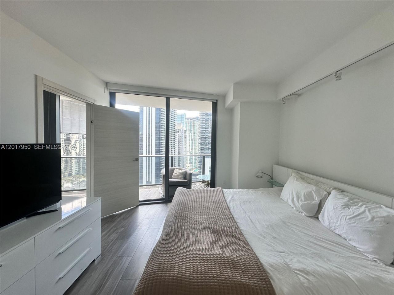 801 S Miami Ave , Unit 2804, Miami, FL 33130 Photo