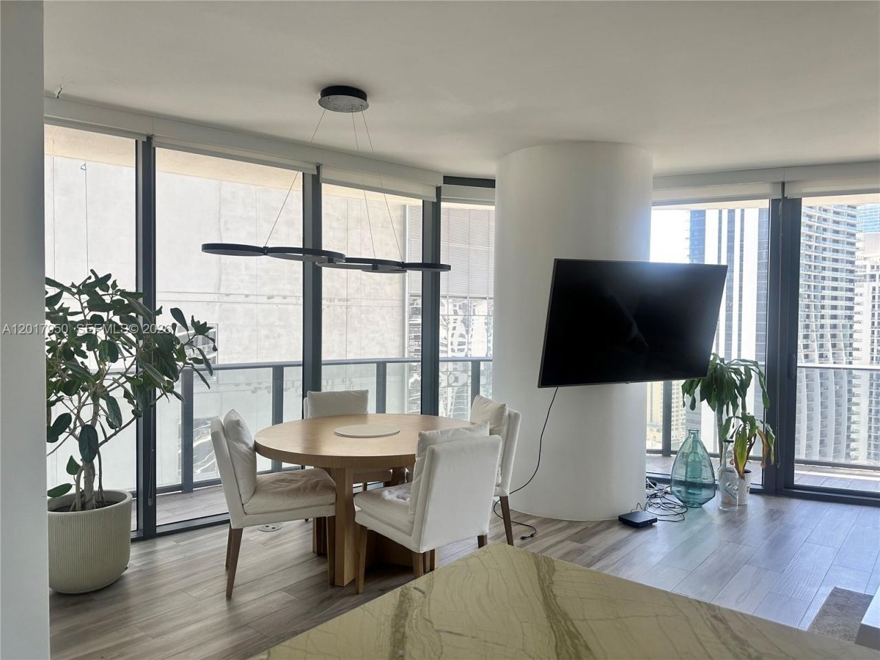 801 S Miami Ave , Unit 2804, Miami, FL 33130 Photo