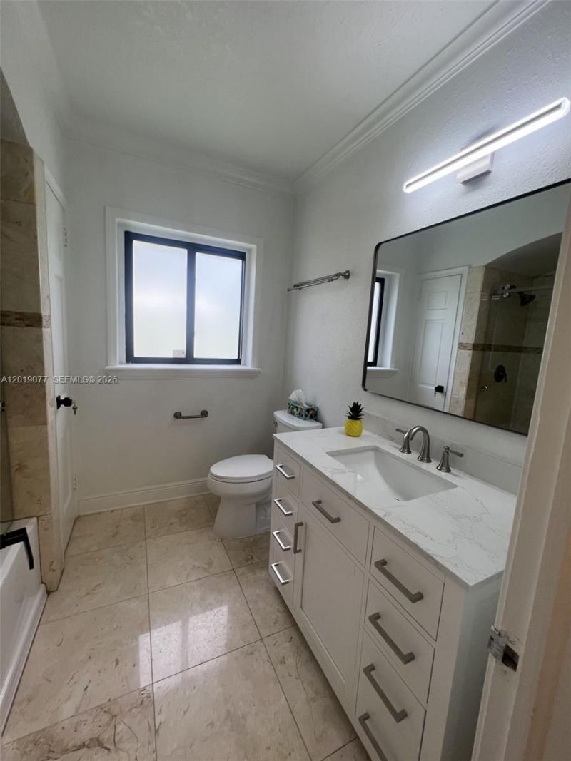 2910 SW 2nd Ave, Miami, FL 33129 Photo