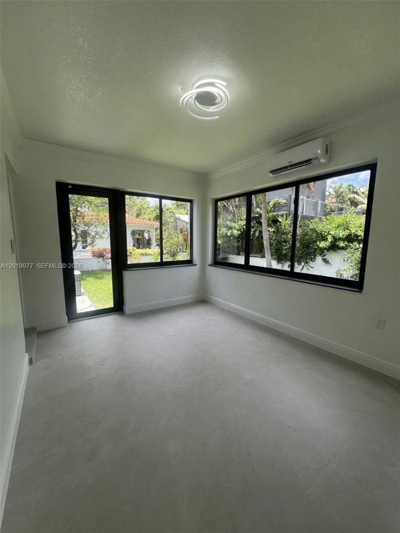 2910 SW 2nd Ave, Miami, FL 33129 Photo