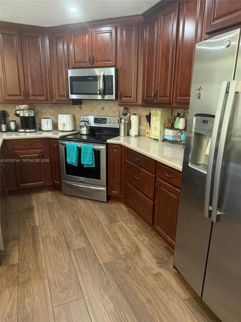 1481 NW 104th Ave , Plantation, FL 33322 Photo