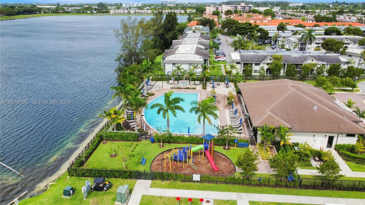 21035 NE 8th Ave , Miami, FL 33179 Photo
