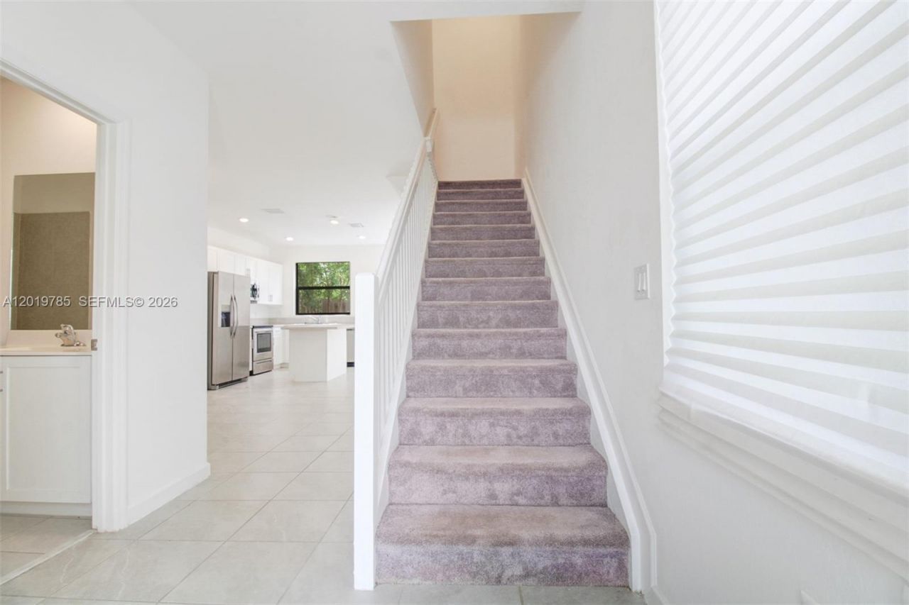 21035 NE 8th Ave , Miami, FL 33179 Photo