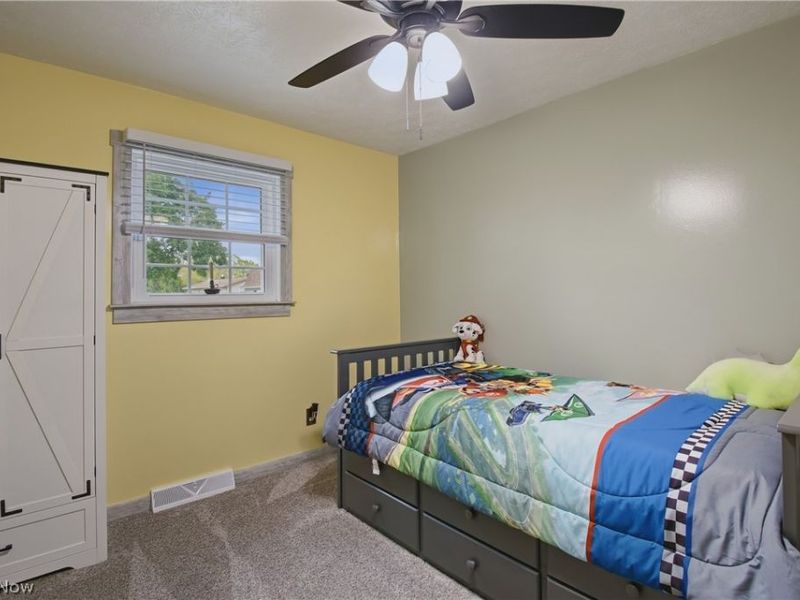 12097 Lisa Avenue NW, Hartville, OH 44632 Photo 20