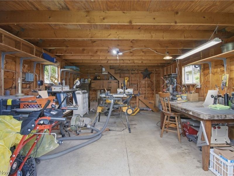 12097 Lisa Avenue NW, Hartville, OH 44632 Photo 33