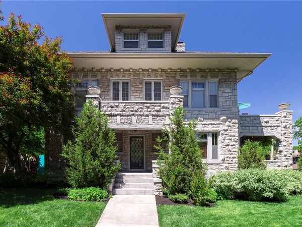 400 W 63rd Street, Kansas City, MO 64113