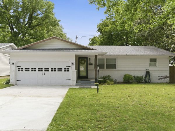 964 S Oak Grove Avenue , Springfield, MO 65802