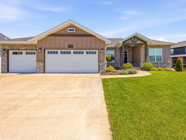 781 N Fox Hill Circle , Nixa, MO 65714