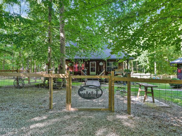 737 Edd Linder Rd, Jamestown, TN 38556