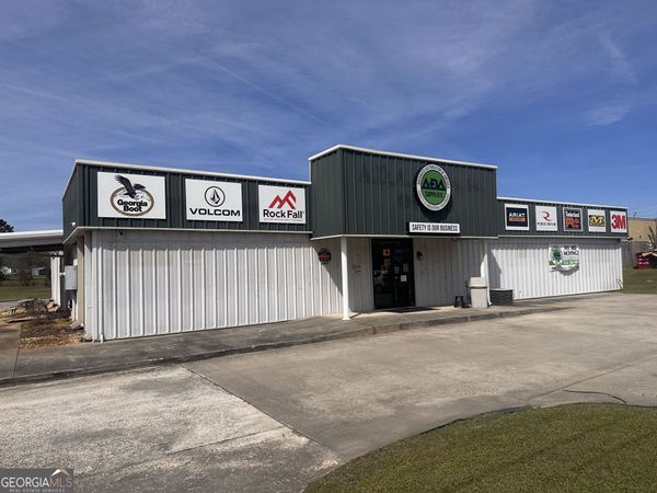 205 Old Perry Road, Bonaire, GA 31005