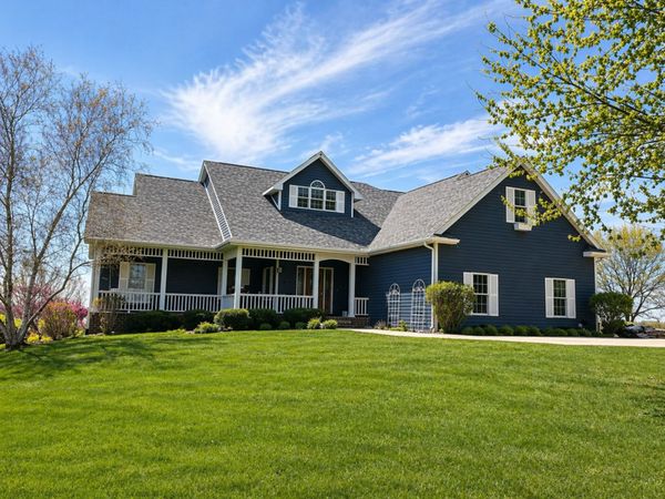 303 S 12th Street, Guthrie Center, IA 50115