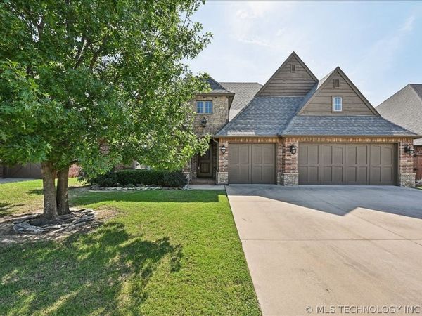911 S Nyssa Place , Broken Arrow, OK 74012