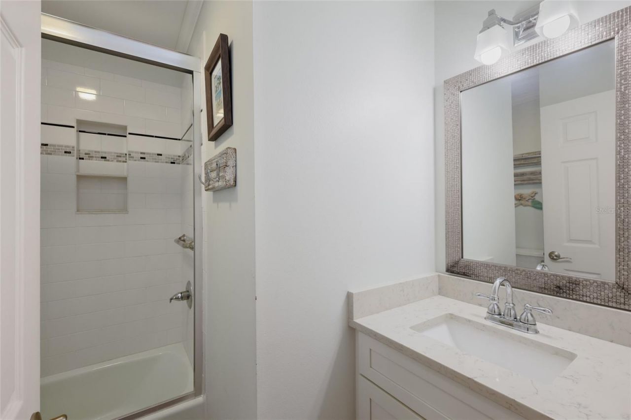 221 85th Street, Holmes Beach, FL 34217 Photo