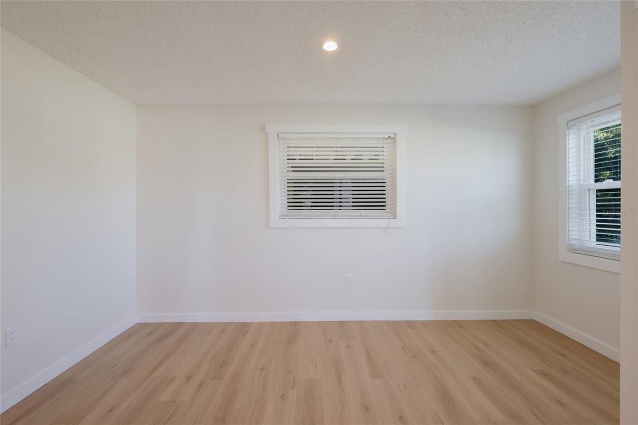 221 85th Street, Holmes Beach, FL 34217 Photo