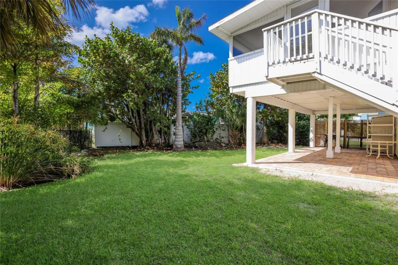221 85th Street, Holmes Beach, FL 34217 Photo