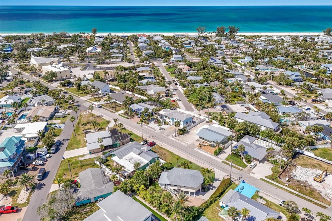 221 85th Street, Holmes Beach, FL 34217 Photo