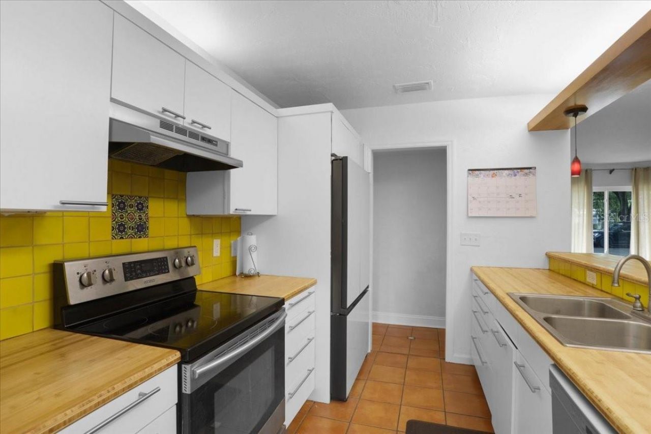 1032 NE 19th Place, Gainesville, FL 32609 Photo