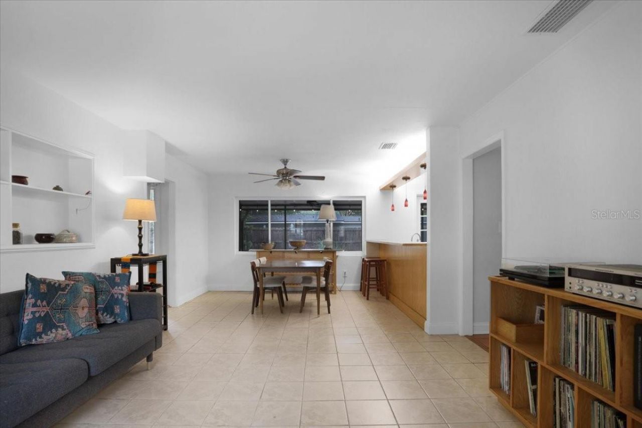 1032 NE 19th Place, Gainesville, FL 32609 Photo