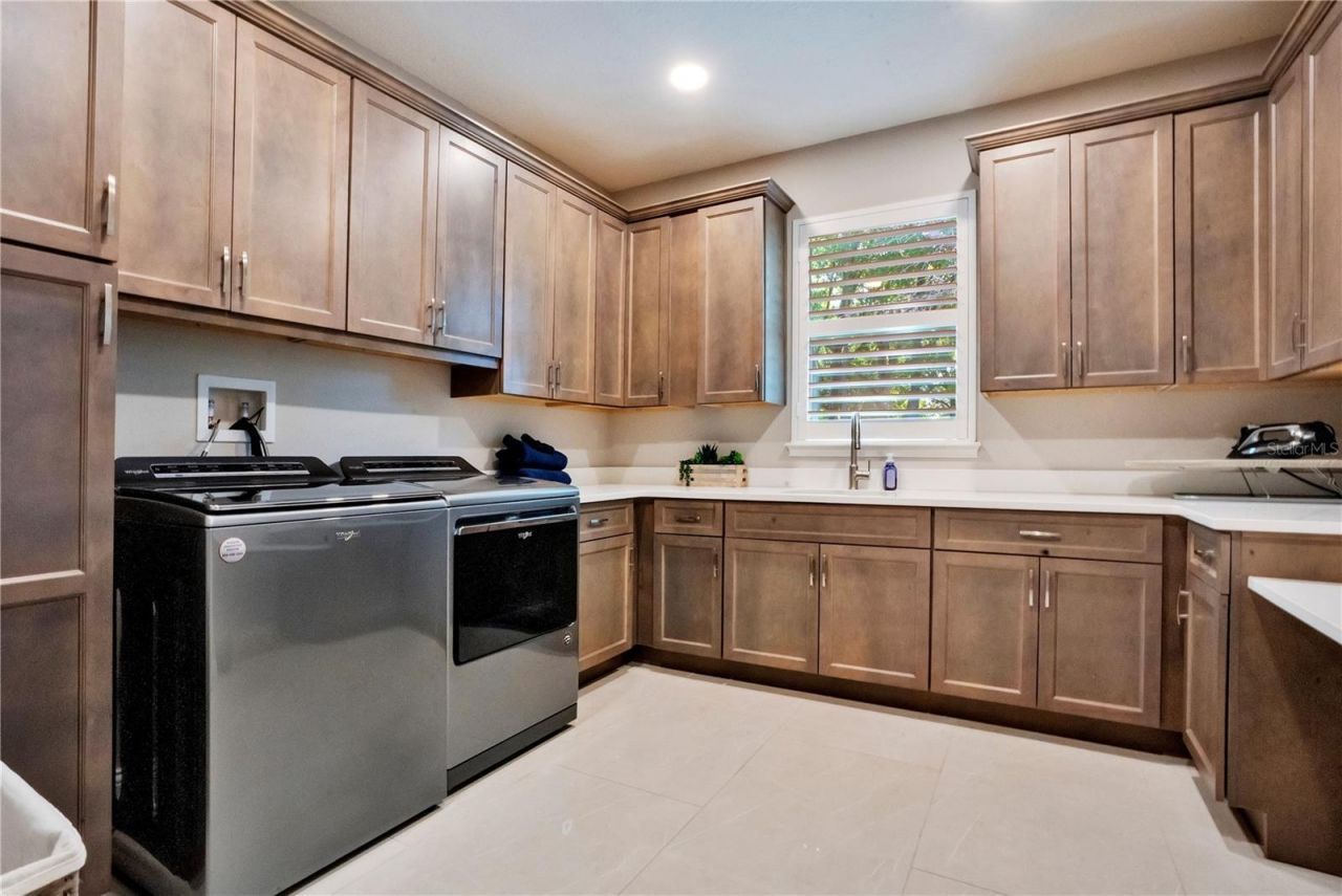 1107 Palm Cove Drive, Orlando, FL 32835 Photo