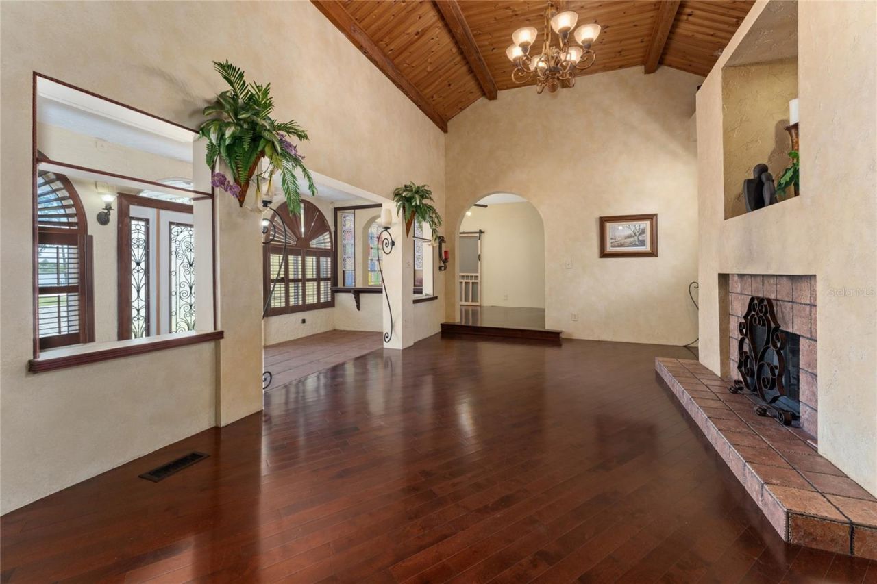815 Lake Jessie Drive, Winter Haven, FL 33881 Photo