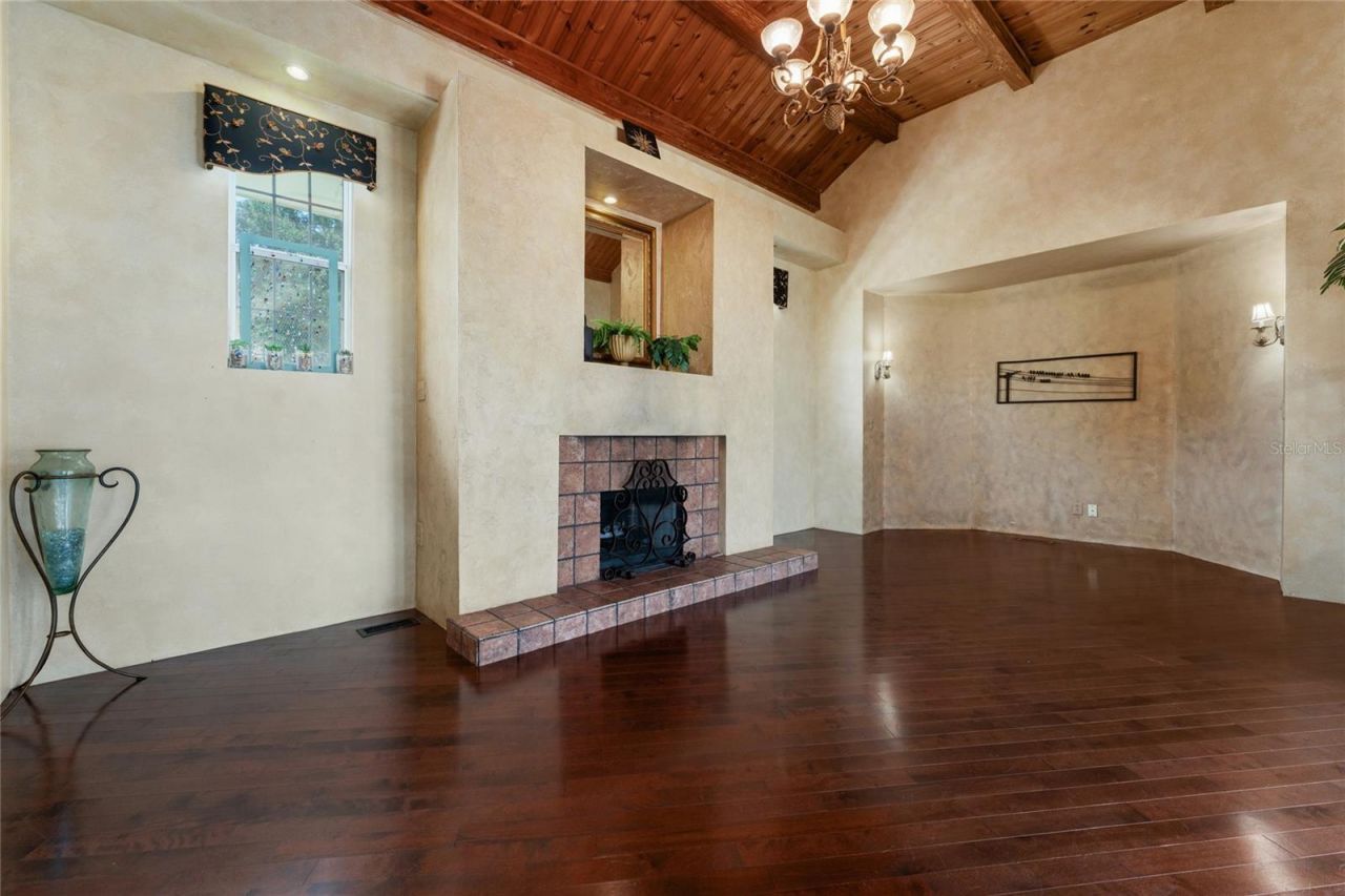 815 Lake Jessie Drive, Winter Haven, FL 33881 Photo