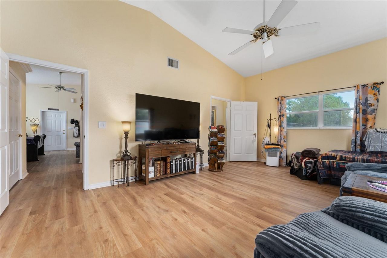 815 Lake Jessie Drive, Winter Haven, FL 33881 Photo