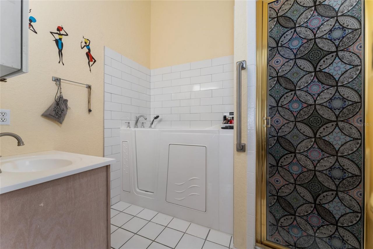 815 Lake Jessie Drive, Winter Haven, FL 33881 Photo