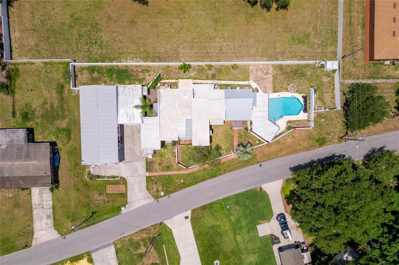 815 Lake Jessie Drive, Winter Haven, FL 33881 Photo