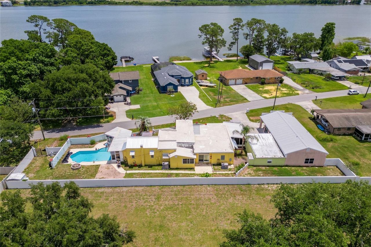 815 Lake Jessie Drive, Winter Haven, FL 33881 Photo
