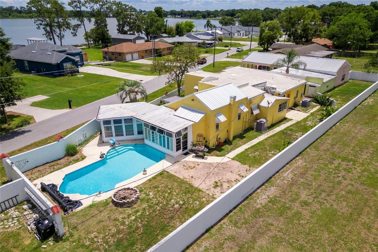 815 Lake Jessie Drive, Winter Haven, FL 33881 Photo