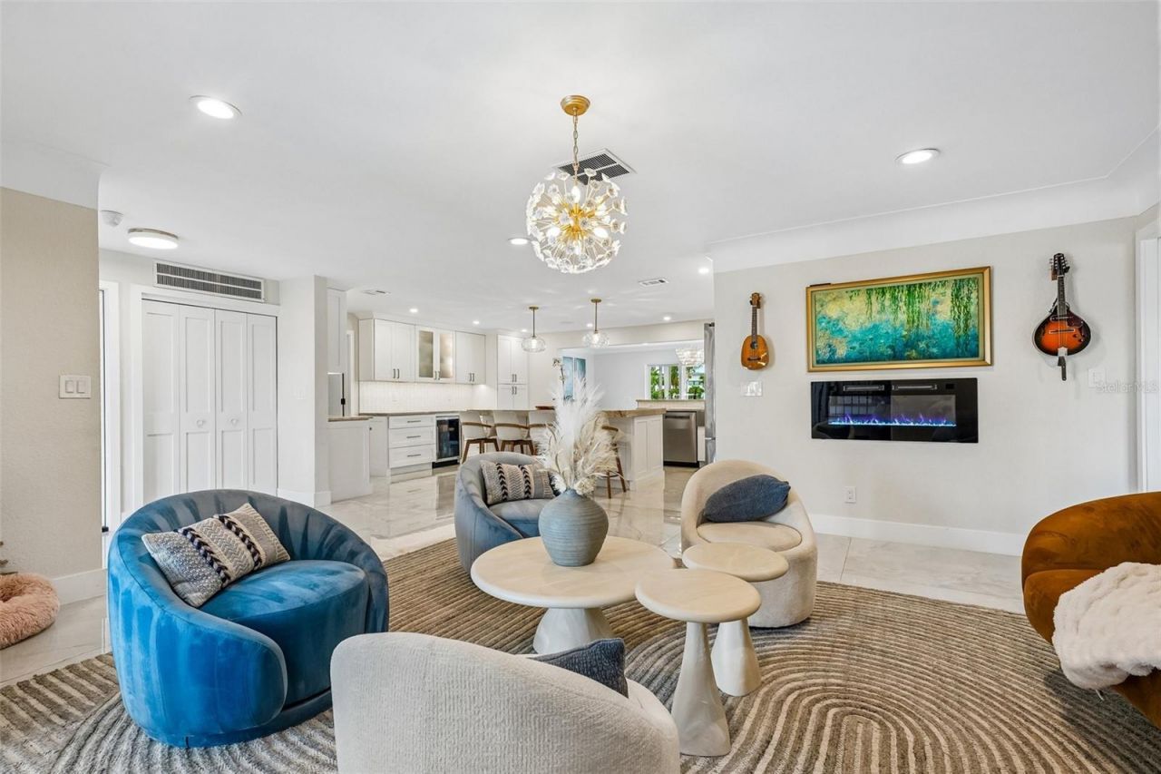 2032 Massachusetts Avenue Ne, Saint Petersburg, FL 33703 Photo