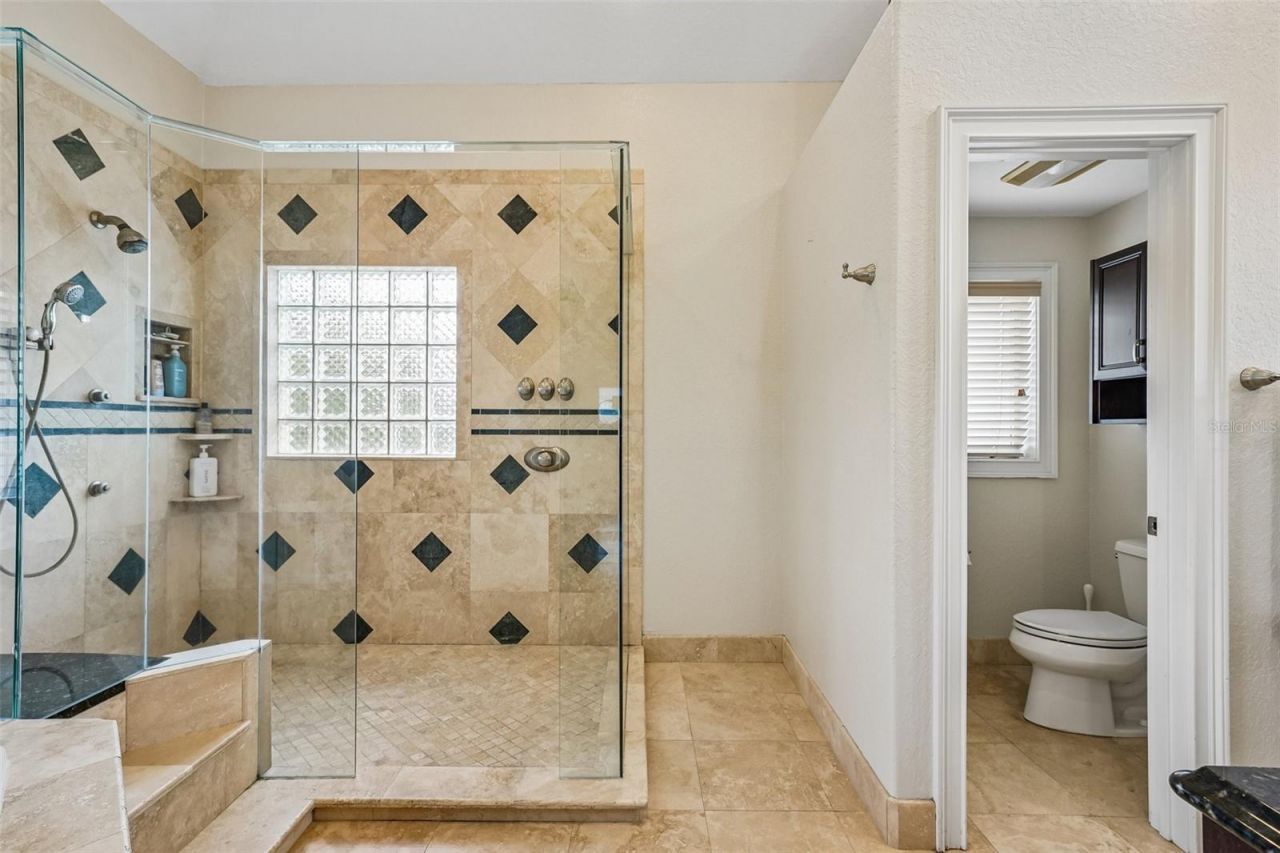 2032 Massachusetts Avenue Ne, Saint Petersburg, FL 33703 Photo