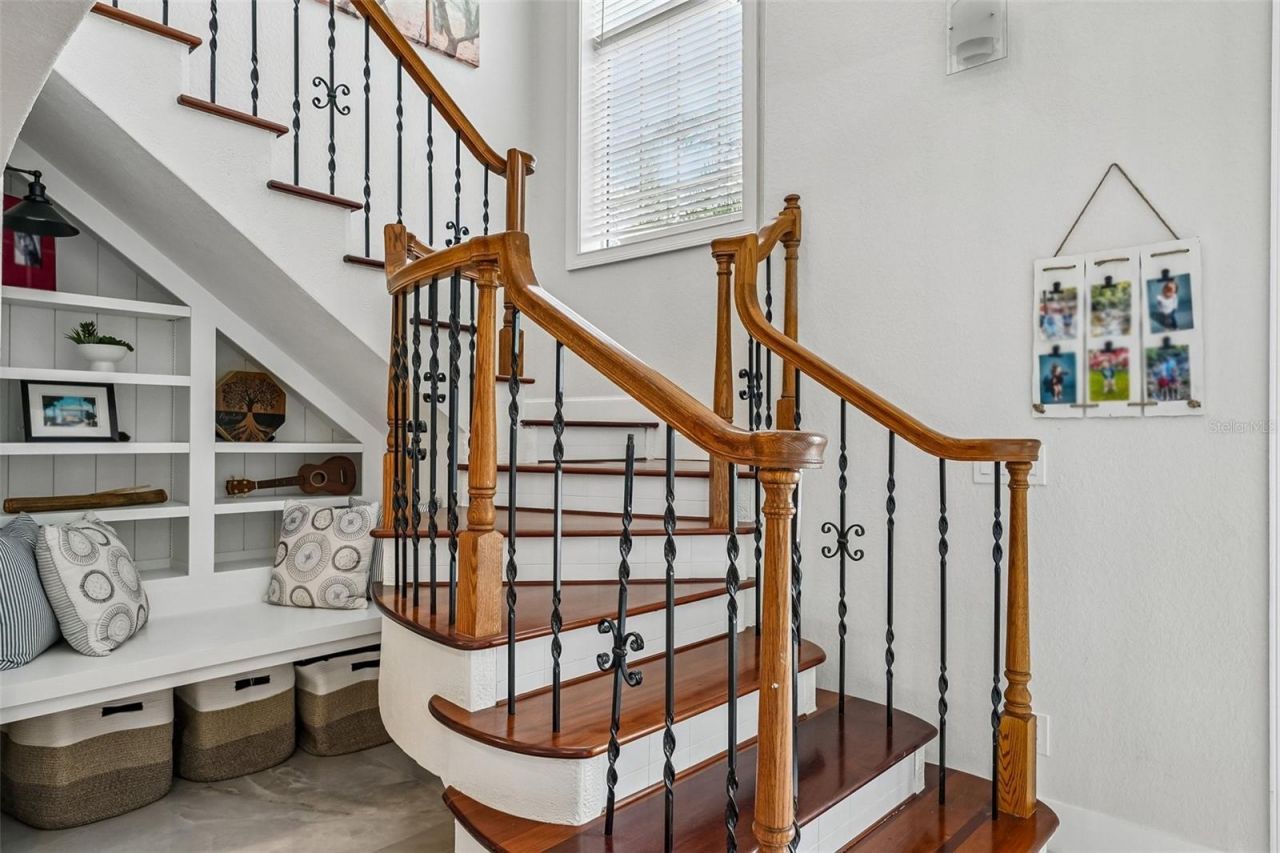 2032 Massachusetts Avenue Ne, Saint Petersburg, FL 33703 Photo