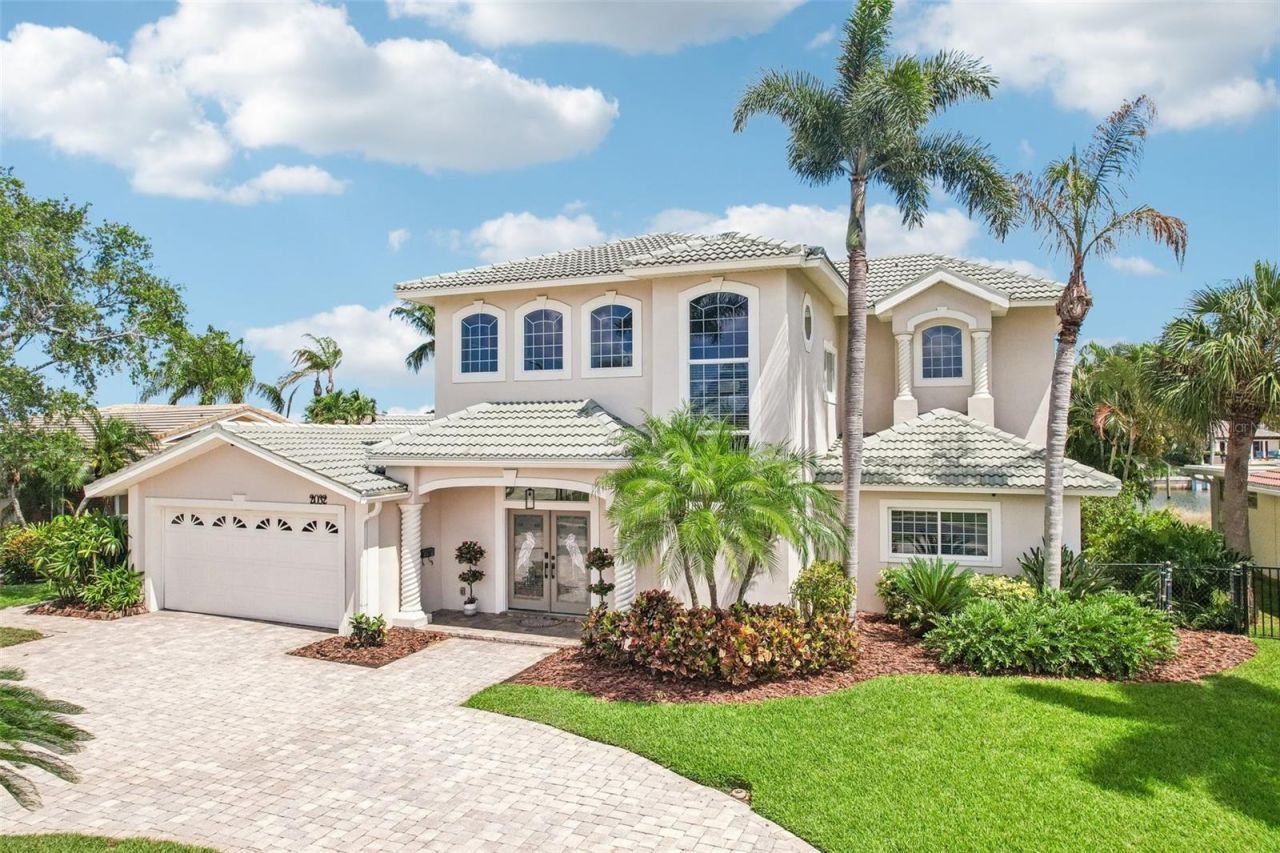 2032 Massachusetts Avenue Ne, Saint Petersburg, FL 33703 Photo