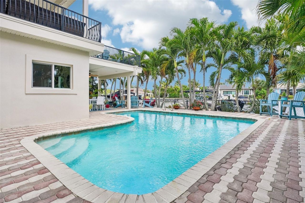 2032 Massachusetts Avenue Ne, Saint Petersburg, FL 33703 Photo