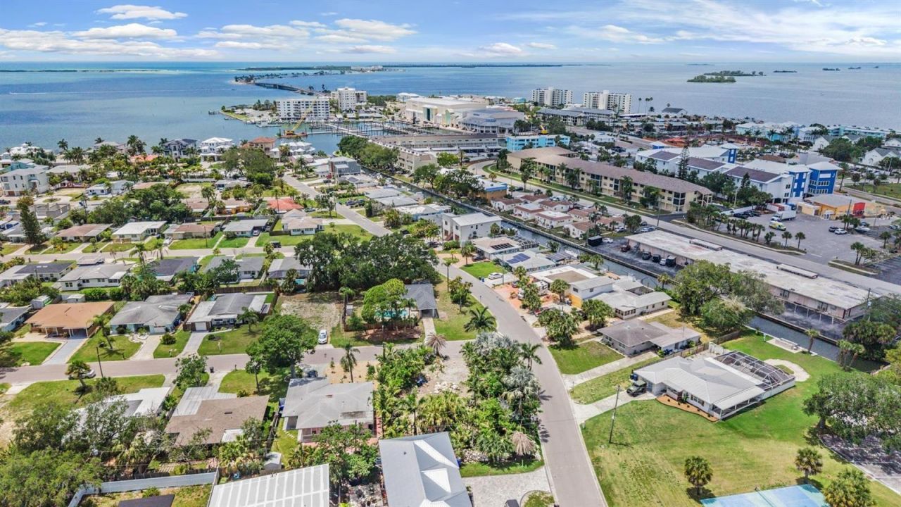 591 Baywood Drive N, Dunedin, FL 34698 Photo