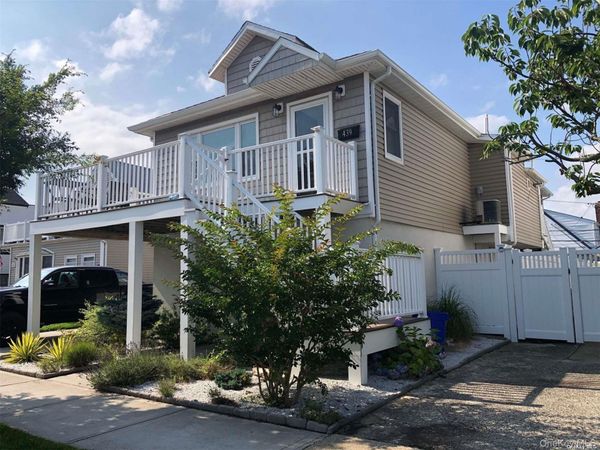 439 Market E, Long Beach, NY 11561