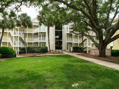 9000 Palmetto Dr, Unit F 204, Isle of Palms, SC 29451