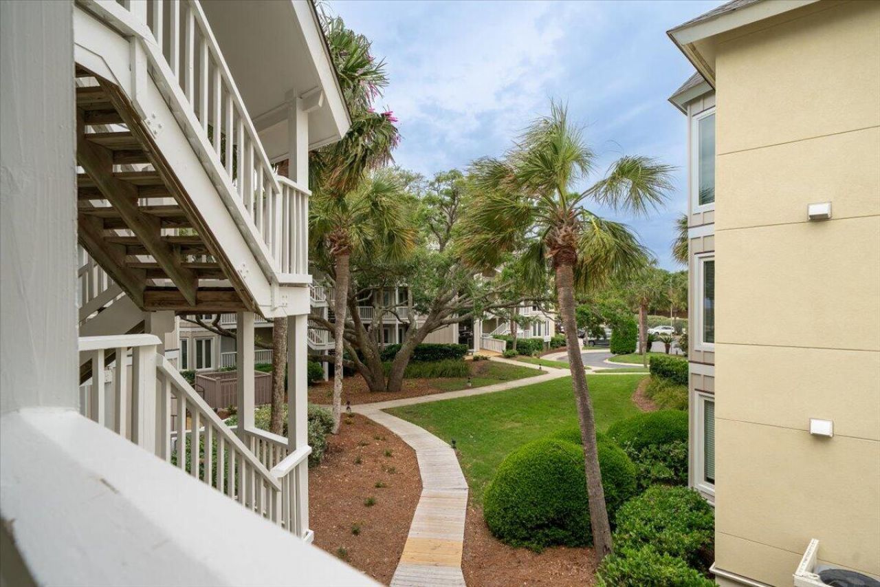 9000 Palmetto Dr Photo 17