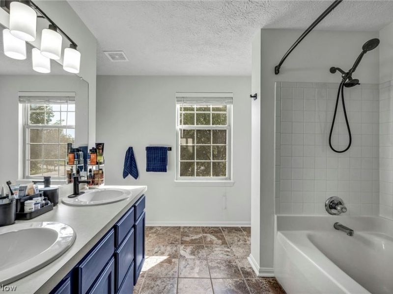 554 Hastings Court , Akron, OH 44319 Photo 30