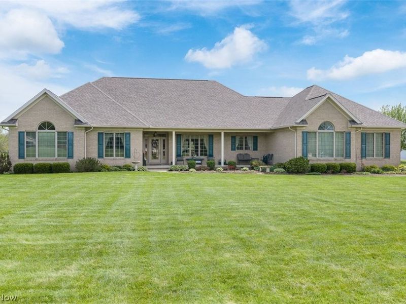 11210 Tritts Street NW, Canal Fulton, OH 44614 Photo 4