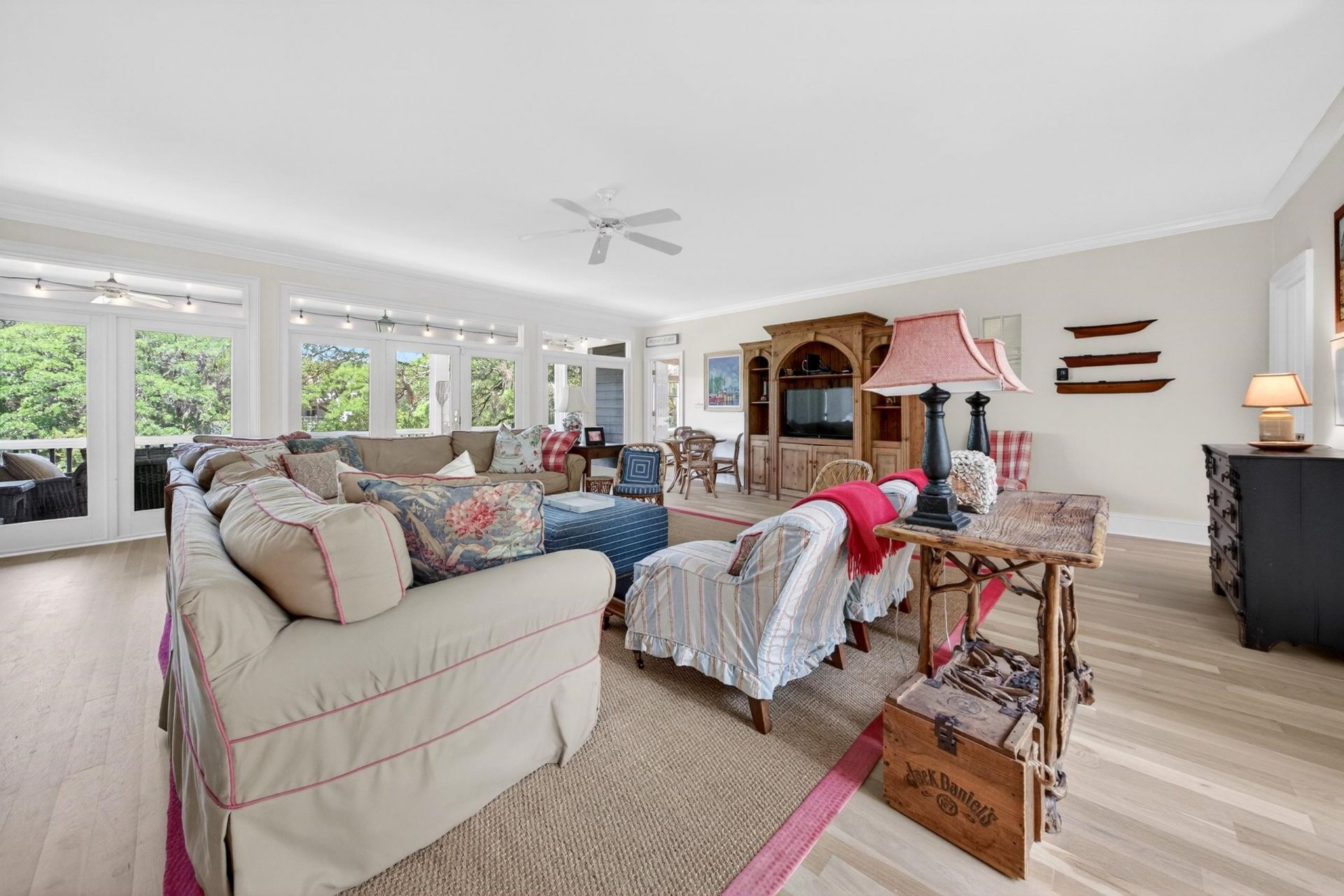 122 Sea Island Dr.  Photo 10