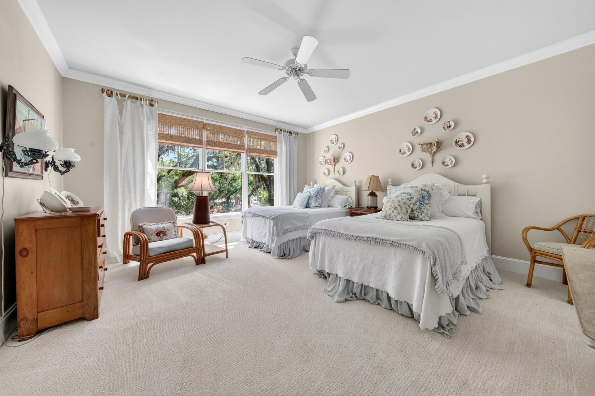 122 Sea Island Dr.  Photo 17