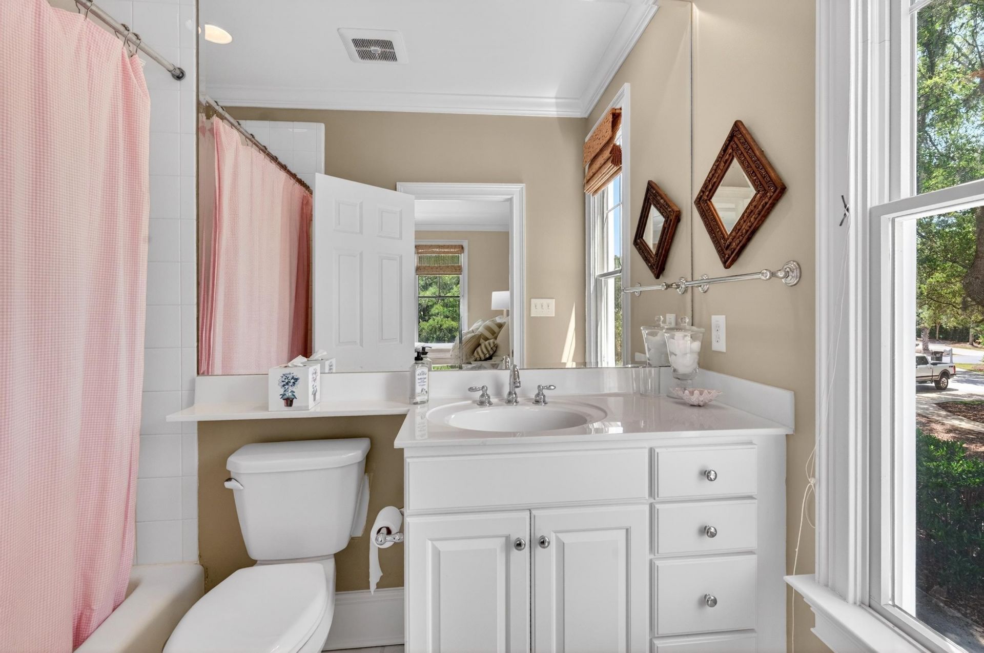 122 Sea Island Dr.  Photo 20