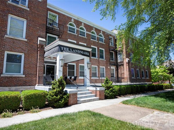 622 S Haywood Street , Unit 102, Waynesville, NC 28786