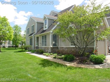 26426 Island Lake Drive, Novi, MI 48374