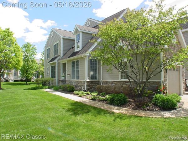 26426 Island Lake Drive, Novi, MI 48374