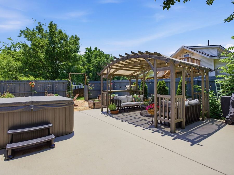 Property Image 37