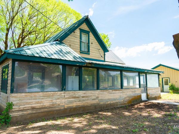 2909 Salubria Rd., Cambridge, ID 83610