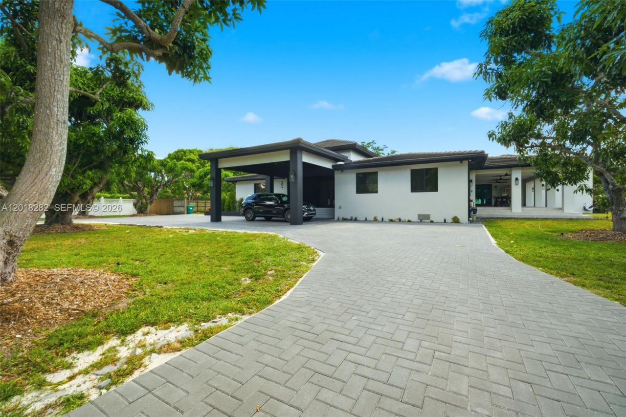 18690 Old Cutler Rd , Cutler Bay, FL 33157 Photo